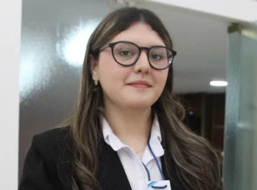 DCC060925-003F08-728x538