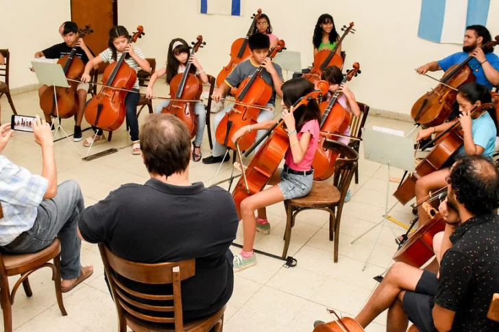 Homenaje al Maestro, con una obra de teatro