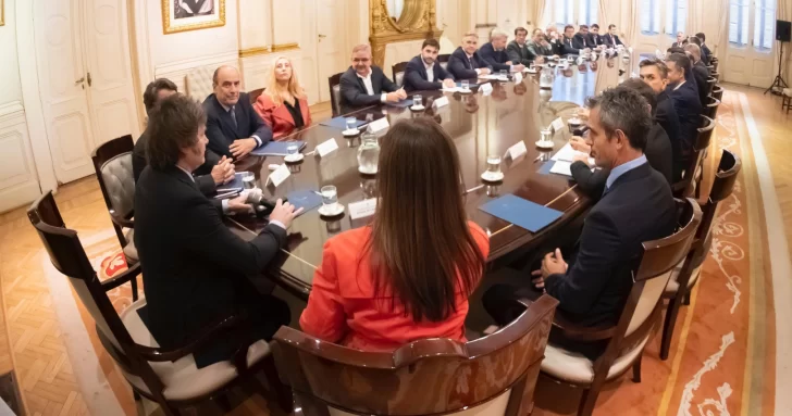 Luego de perder en Buenos Aires, Milei dialogará con los gobernadores