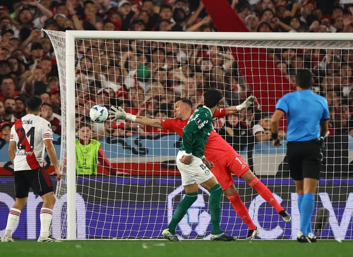 DCC180925-023F04-728x531