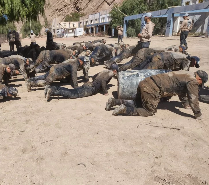 DCC210925-005F03-728x645