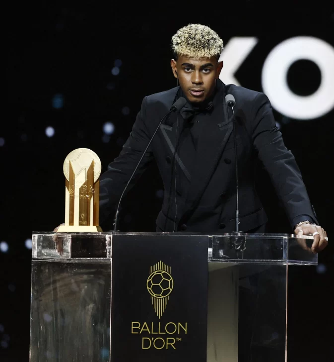 DCC230925-023F03-673x728