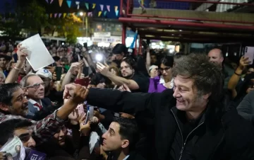 Milei planea ir a más de diez provincias en modo electoral