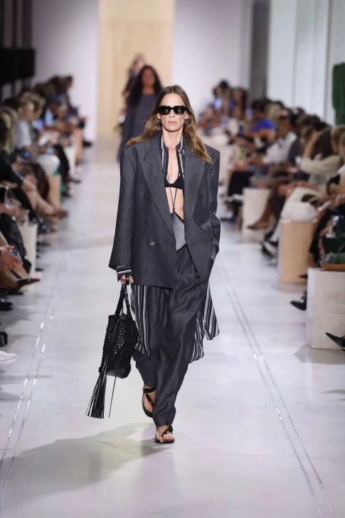 Desfile-de-Michael-Kors-485x728