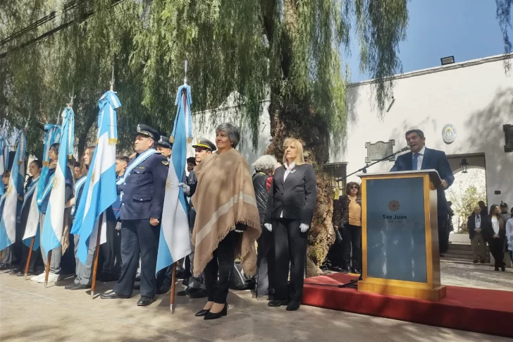 Alumnos y autoridades homenajearon a Domingo F. Sarmiento en la Casa Natal