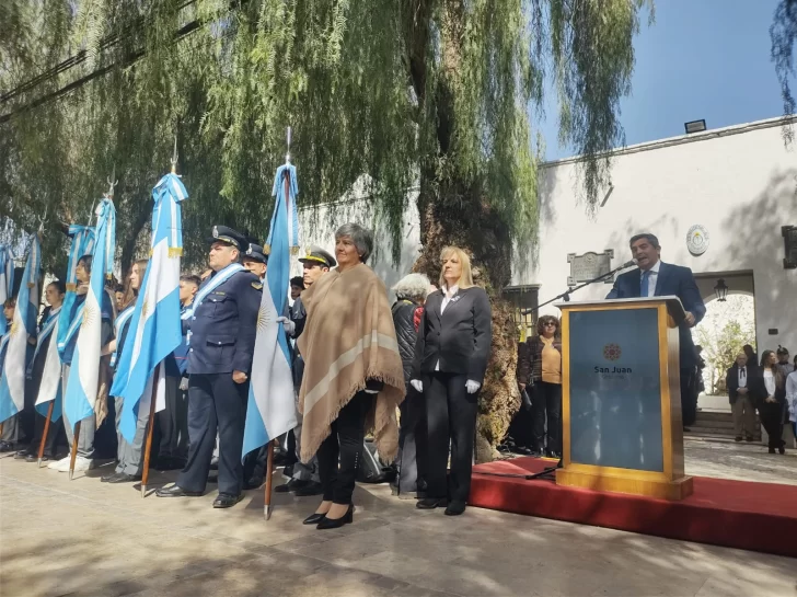 Alumnos y autoridades homenajearon a Domingo F. Sarmiento en la Casa Natal