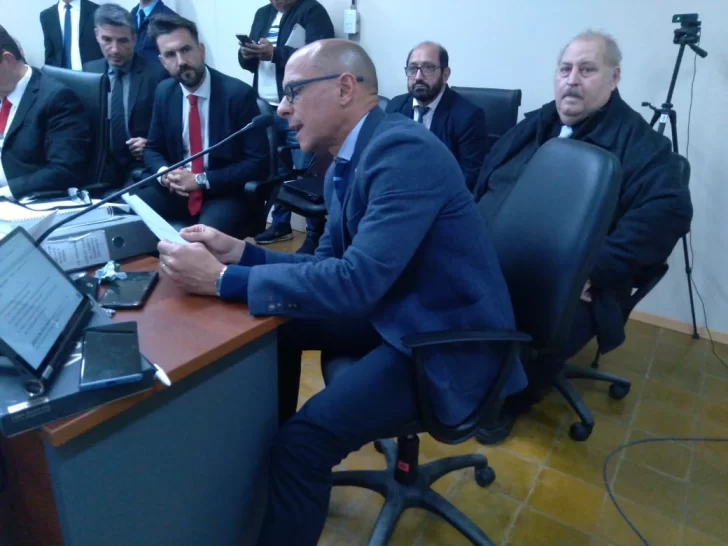 Fiscalía de Estado pidió sumar delitos a los imputados y dijo que hará su propia acusación Fiscalía de Estado pidió sumar delitos a los imputados y dijo que hará su propia acusación