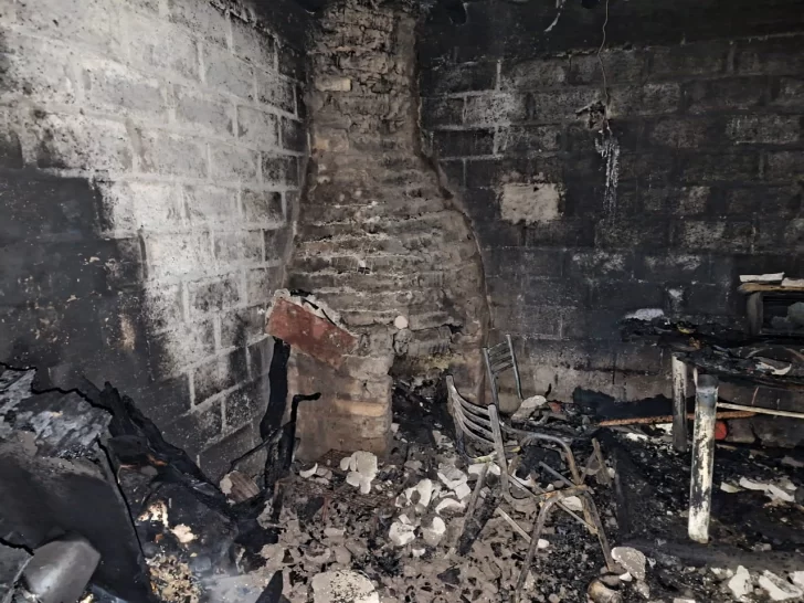 ¿El incendio en el que murió una nena fue intencional? La madre es una de las involucradas en la banda de reos que vendía droga en la cárcel