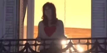 Baile y duro posteo: la reacción de Cristina Kirchner al conocerse los resultados favorables para el peronismo Baile y duro posteo: la reacción de Cristina Kirchner al conocerse los resultados favorables para el peronismo