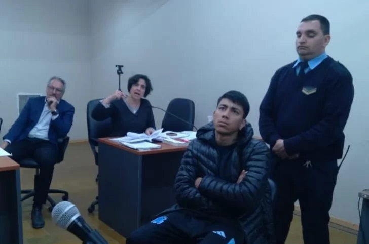 Preventiva al “Lucianito” por un robo en un barrio VIP que, se sospecha, cometió con el “Muerto”: creen que perpetraron numerosos ataques Preventiva al “Lucianito” por un robo en un barrio VIP que, se sospecha, cometió con el “Muerto”: creen que perpetraron numerosos ataques