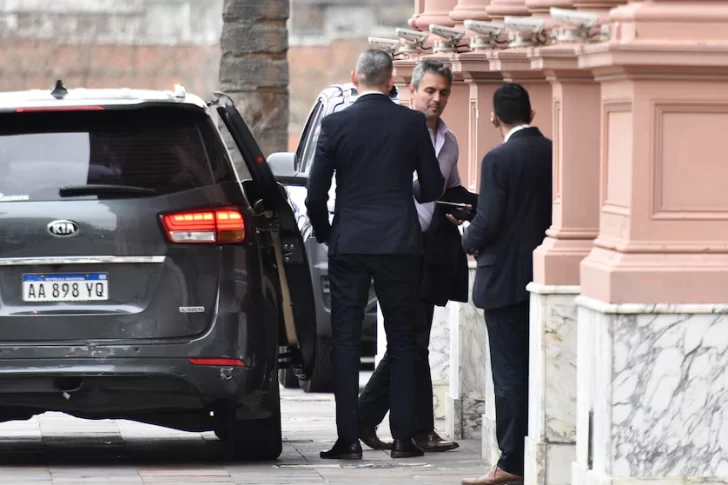 Javier Milei se reunió con su gabinete durante dos horas tras el revés electoral