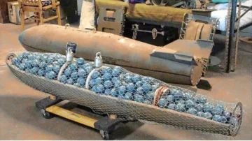Las bombas de racimo con la que matan civiles en Ucrania son las mismas utilizadas en las Malvinas