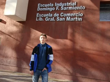 El Instituto Balseiro premió a un estudiante de la Escuela Industrial El Instituto Balseiro premió a un estudiante de la Escuela Industrial