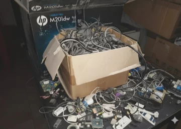 Colegio ayuda a reciclar aparatos eléctrico Colegio ayuda a reciclar aparatos eléctrico