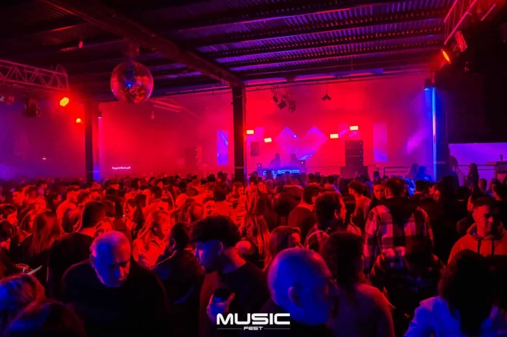 Se viene un súper sábado: cuatro fiestas privadas para esperar la primavera a pura música y baile