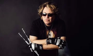 Polémica y rock: Daniel Torrent, exintegrante de Vandalis, cruzó a Roby Mondaca