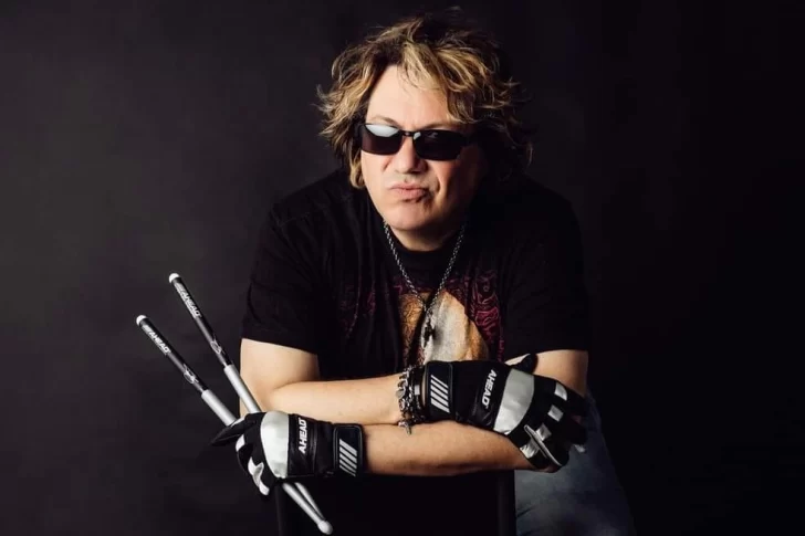 Polémica y rock: Daniel Torrent, exintegrante de Vandalis, cruzó a Roby Mondaca