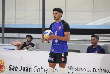El voleibolista sanjuanino Valentín Pintos cruza la cordillera para conquistar a Chile