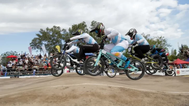 Veinte pilotos de bicicross representarán a San Juan en Santiago del Estero Veinte pilotos de bicicross representarán a San Juan en Santiago del Estero
