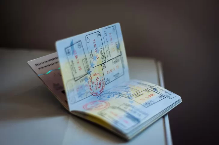 Pasaportes argentinos con fallas: qué hacer si se detectan los problemas de seguridad