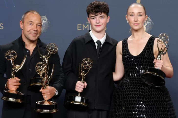 El fenómeno de “Adolescencia” de Netflix también arrasó en los Emmy