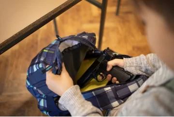 Tras el caso de Mendoza, qué dice el protocolo que tiene San Juan si un alumno lleva un arma a la escuela Tras el caso de Mendoza, qué dice el protocolo que tiene San Juan si un alumno lleva un arma a la escuela