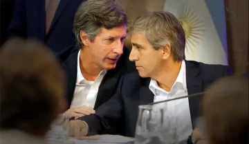 Cómo funciona el mecanismo que utilizan el Tesoro y el Banco Central para vender dólares