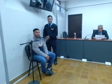 Lo condenaron por golpear a su madre y empezará a ser investigado por supuestos abusos contra dos exhijastras Lo condenaron por golpear a su madre y empezará a ser investigado por supuestos abusos contra dos exhijastras