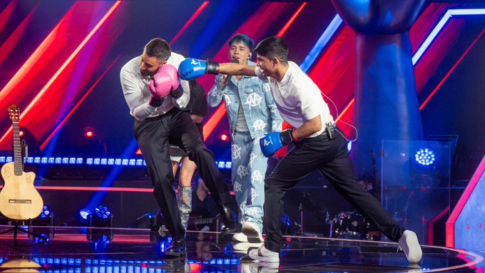 Jaime Muñoz boxeó con Nico Occhiato y casi lo manda a dormir de un nocaut en La Voz Argentina