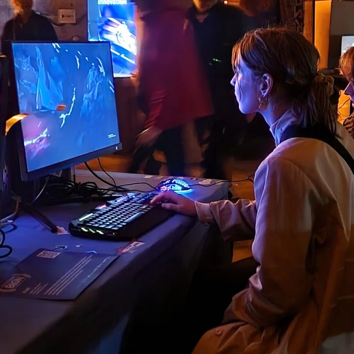 d4533bcfa1e38e4d61944030265175b6d233f59c-728x728