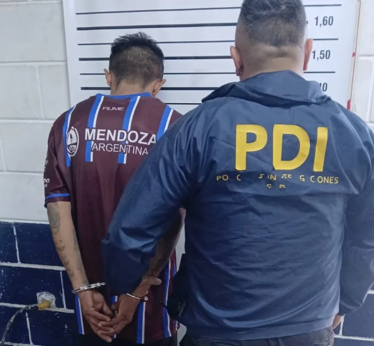 Asesinato del empresario sanjuanino en Mendoza: investigan como móvil los mensajes con la hija de 13 años del detenido Asesinato del empresario sanjuanino en Mendoza: investigan como móvil los mensajes con la hija de 13 años del detenido
