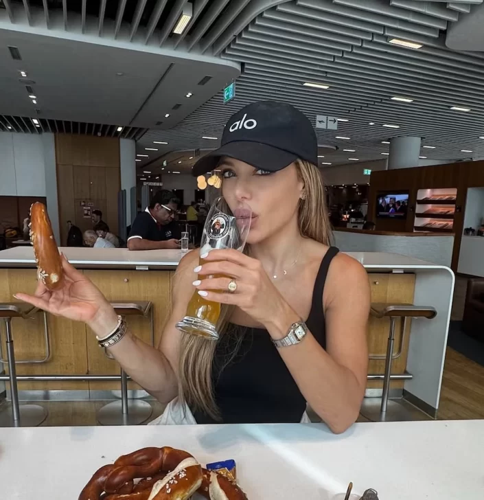 Evangelina Anderson hizo una revelación durante su viaje por Europa: “Ya tengo novio” Evangelina Anderson hizo una revelación durante su viaje por Europa: “Ya tengo novio”