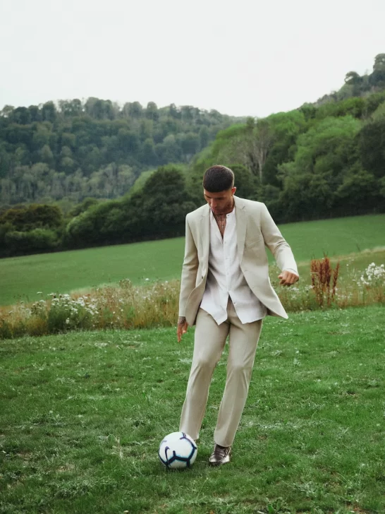 eeeezbnooooi-546x728