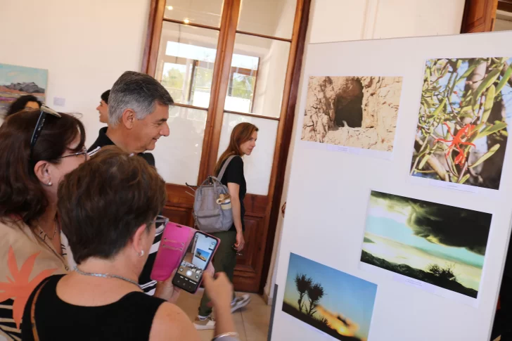 Abrió la nueva muestra visual sobre paisajes naturales en la Estación San Martín