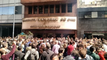 Trabajadores y cineastas se manifestarán en las puertas del INCAA contra las autoridades del organismo Trabajadores y cineastas se manifestarán en las puertas del INCAA contra las autoridades del organismo