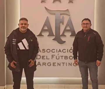 Escándalo en Jáchal: mientras intervenían la Liga departamental el presidente estaba viendo la Selección Escándalo en Jáchal: mientras intervenían la Liga departamental el presidente estaba viendo la Selección