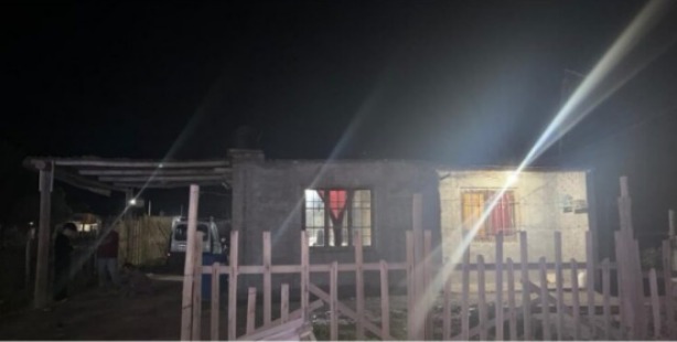 Denunció el robo del auto en un violento asalto en su casa y, cuando cayó la policía, le hallaron droga Denunció el robo del auto en un violento asalto en su casa y, cuando cayó la policía, le hallaron droga