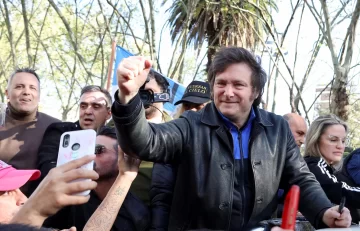 En busca de recuperar la mística, Javier Milei inicia su campaña en Tierra del Fuego