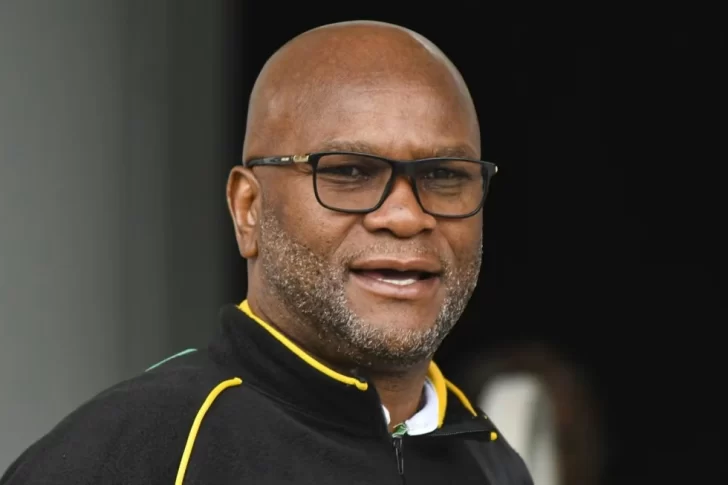 Apareció muerto el embajador de Sudráfica en Francia en un hotel en circunstancias que aún están bajo investigación