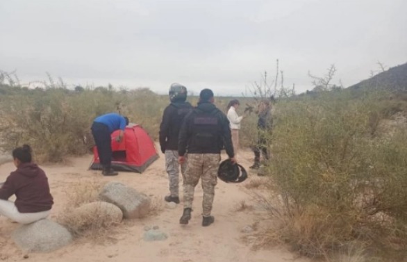 Un nene se perdió y tuvo que pasar la noche en una zona rural: armó un campamento para no pasar frío Un nene se perdió y tuvo que pasar la noche en una zona rural: armó un campamento para no pasar frío