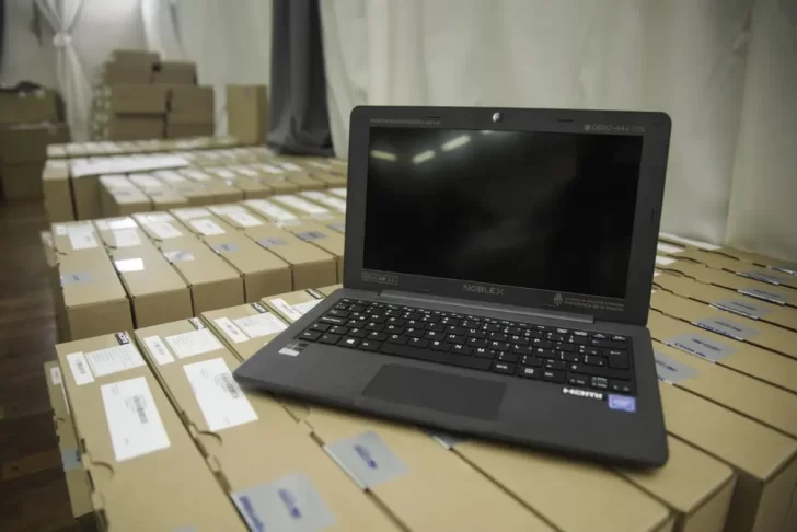 Una por una, cuáles son las escuelas que recibirán las netbooks del programa “Maestro de América”