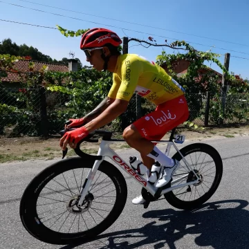 Nicolás Tivani sigue siendo líder del GP Jornal de Noticias en Portugal y se encamina a la gloria