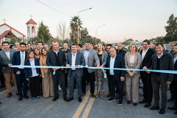 Orrego inauguró la repavimentación de la Ruta Nacional 153 y anunció obras de iluminación para la zona Orrego inauguró la repavimentación de la Ruta Nacional 153 y anunció obras de iluminación para la zona
