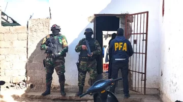 En La Rioja detuvieron a tres personas que tenían encerrada a una mujer y la sometían a tareas de servidumbre En La Rioja detuvieron a tres personas que tenían encerrada a una mujer y la sometían a tareas de servidumbre