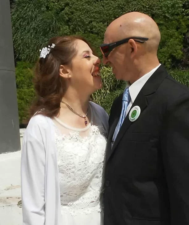 pareja-frente-612x728