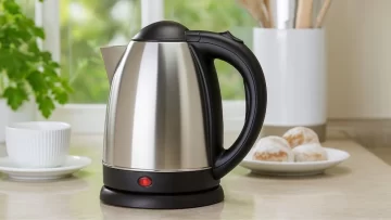 Cómo sacarle el sarro a la pava eléctrica con jugo de limón, paso a paso Cómo sacarle el sarro a la pava eléctrica con jugo de limón, paso a paso