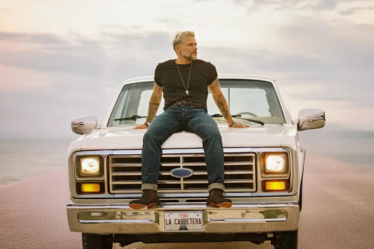 El cantante portorriqueño Pedro Capó llega a San Juan: “La música entretiene y también ayuda a sanar”