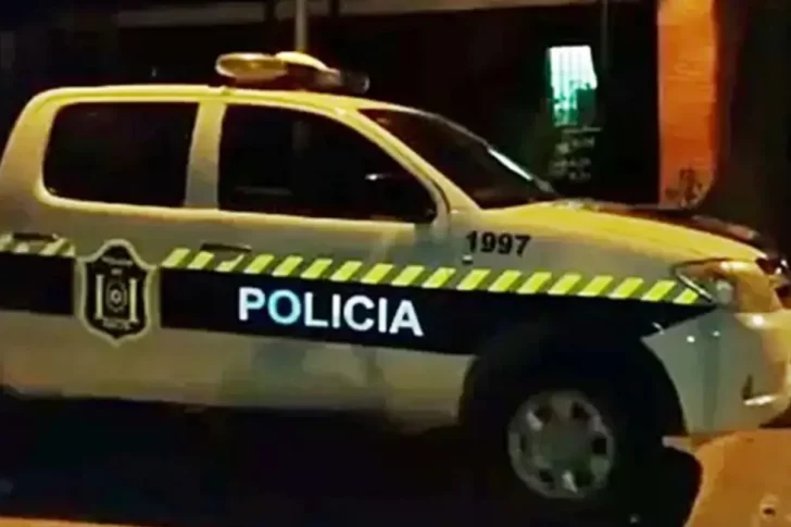 Un triángulo amoroso en un hotel alojamiento terminó mal: se desconocieron y uno terminó herido