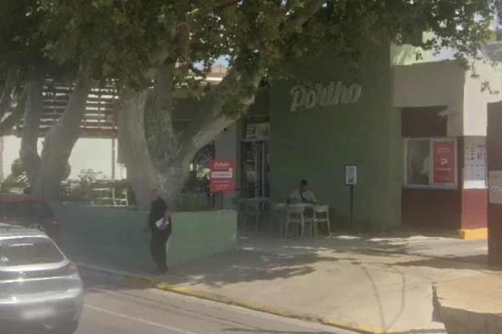 Identificaron a padre e hijo que protagonizaron una pelea en una heladería: uno de ellos empuñó un arma