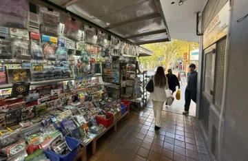 Derogan histórica norma y los puestos de diarios ahora podrán ser también correos postale Derogan histórica norma y los puestos de diarios ahora podrán ser también correos postale